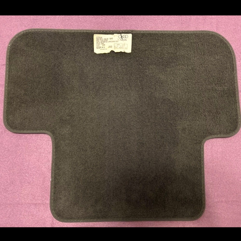 Genuine Audi QA5 Carpeted Floor Mat Charcoal Gray